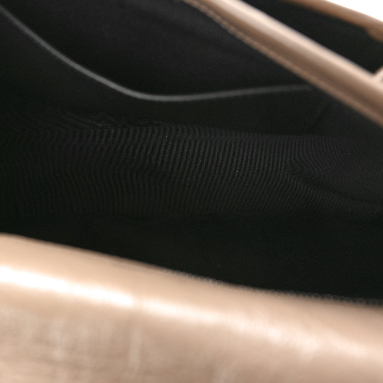 Saint Laurent Crinkled Calfskin Matelasse Monogram Medium Niki Chain Satchel Light Taupe 5 of 9