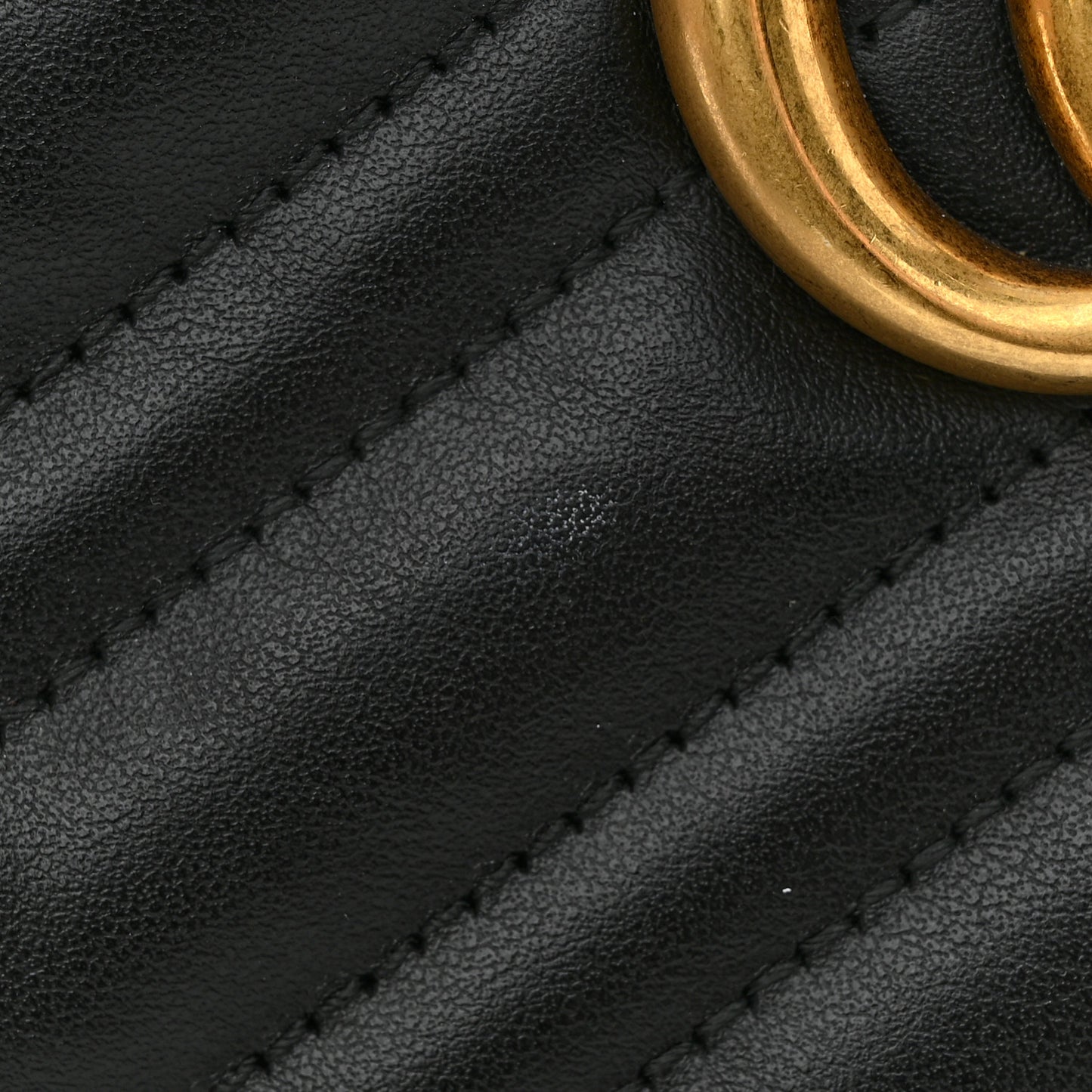 Calfskin Matelasse Small GG Marmont Chain Shoulder Bag Black