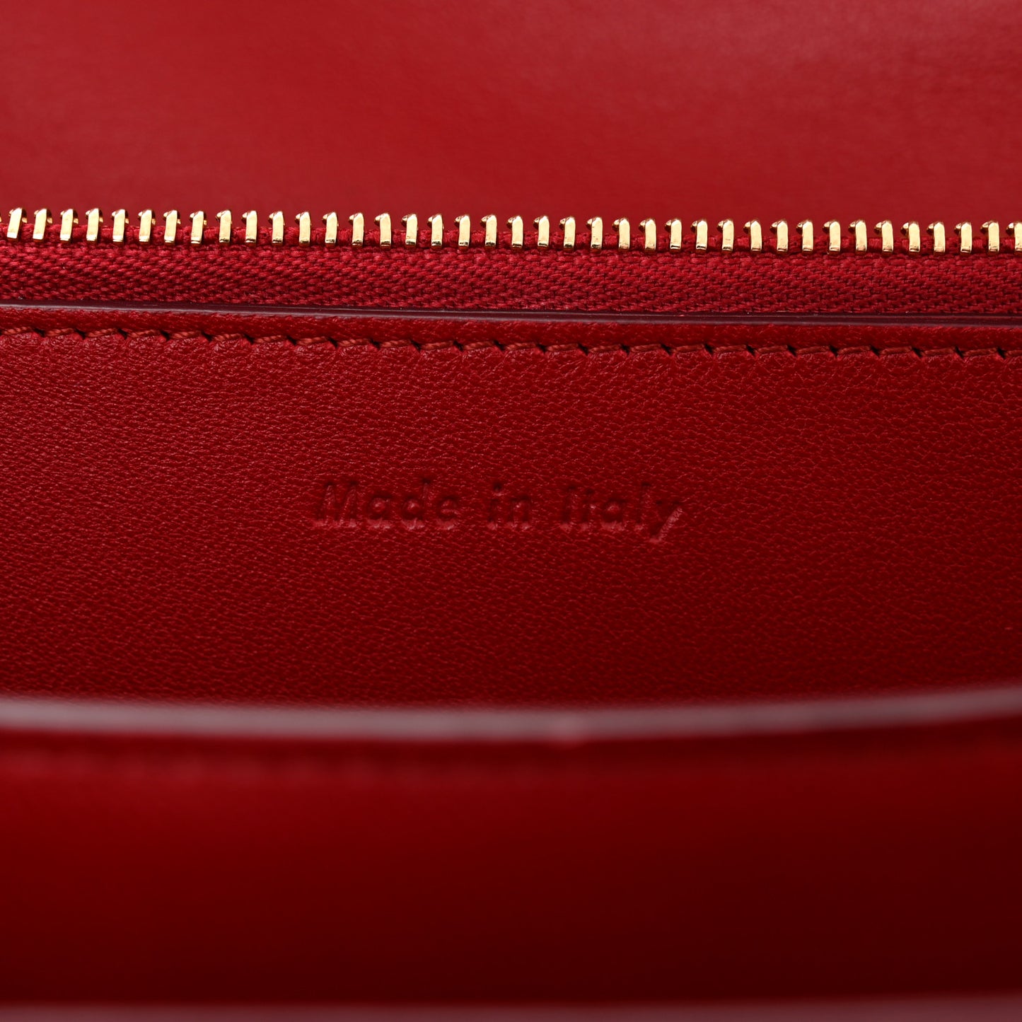Box Calfskin Medium Classic Box Flap Bag Red