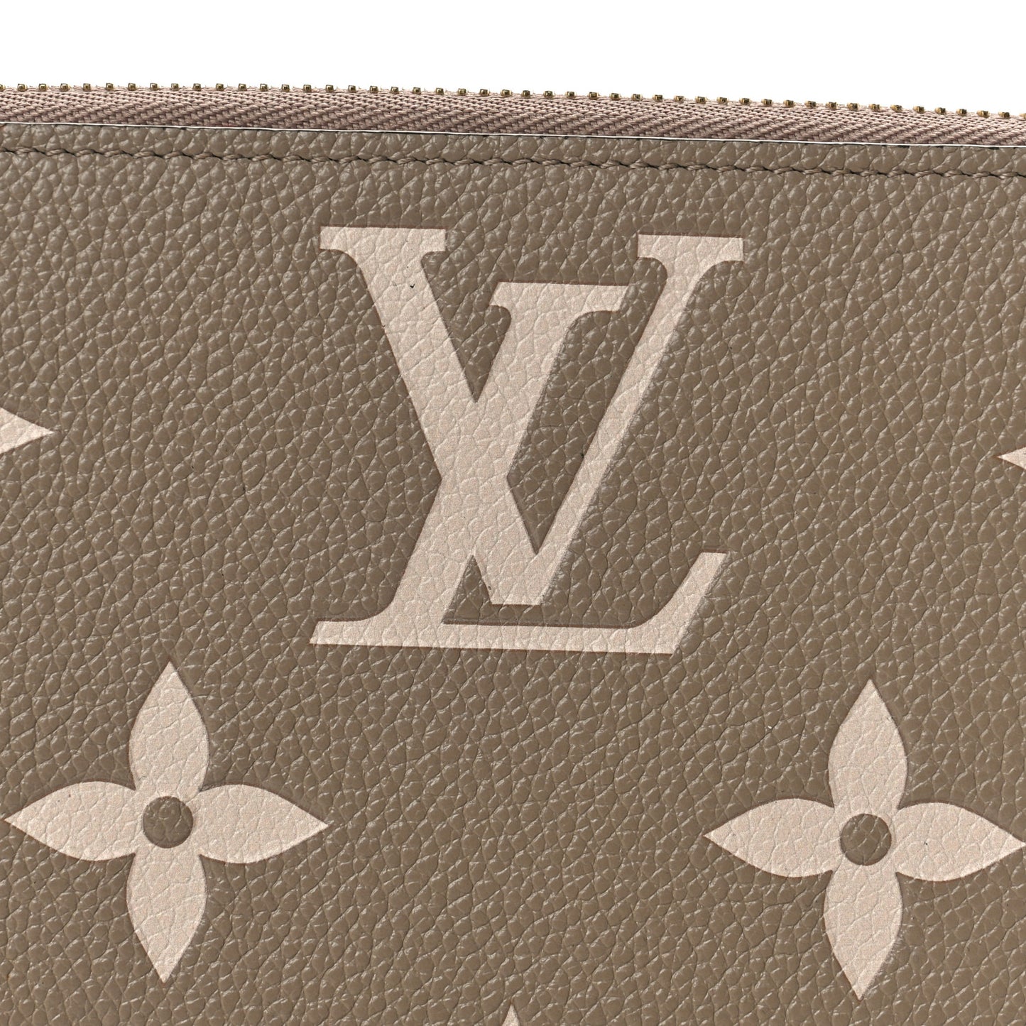 Empreinte Monogram Giant Zippy Wallet Tourterelle Creme