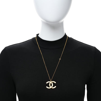 Chanel Metal CC Paris Button Necklace Gold 2 of 4