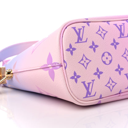 Louis Vuitton Monogram Giant Spring In The City Marshmallow Hobo PM Sunrise Pastel 7 of 8