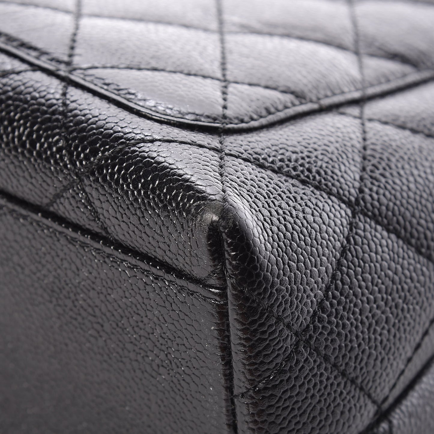 Caviar Quilted Jumbo Kelly Flap Black