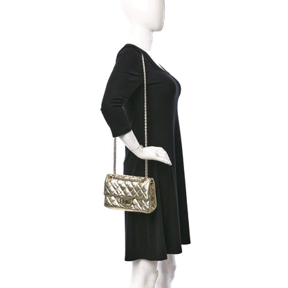 Chanel Metallic Aged Calfskin 2.55 Reissue 224 Flap Gold 2 of 9