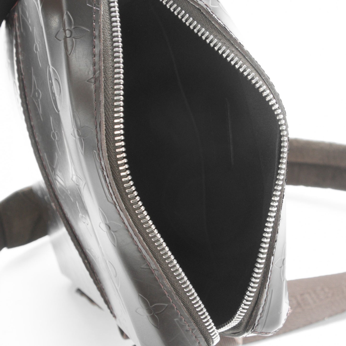Monogram Glace Bobby Cafe