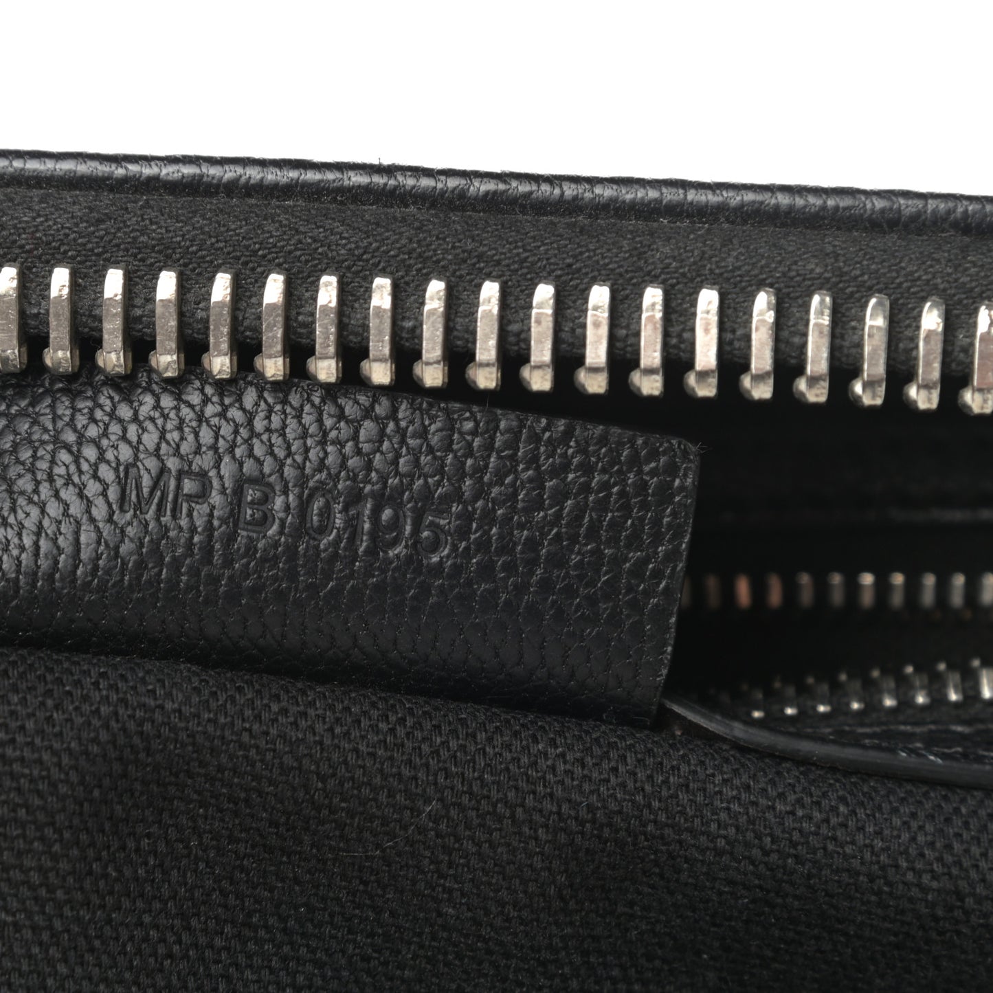 Sugar Goatskin Medium Antigona Black