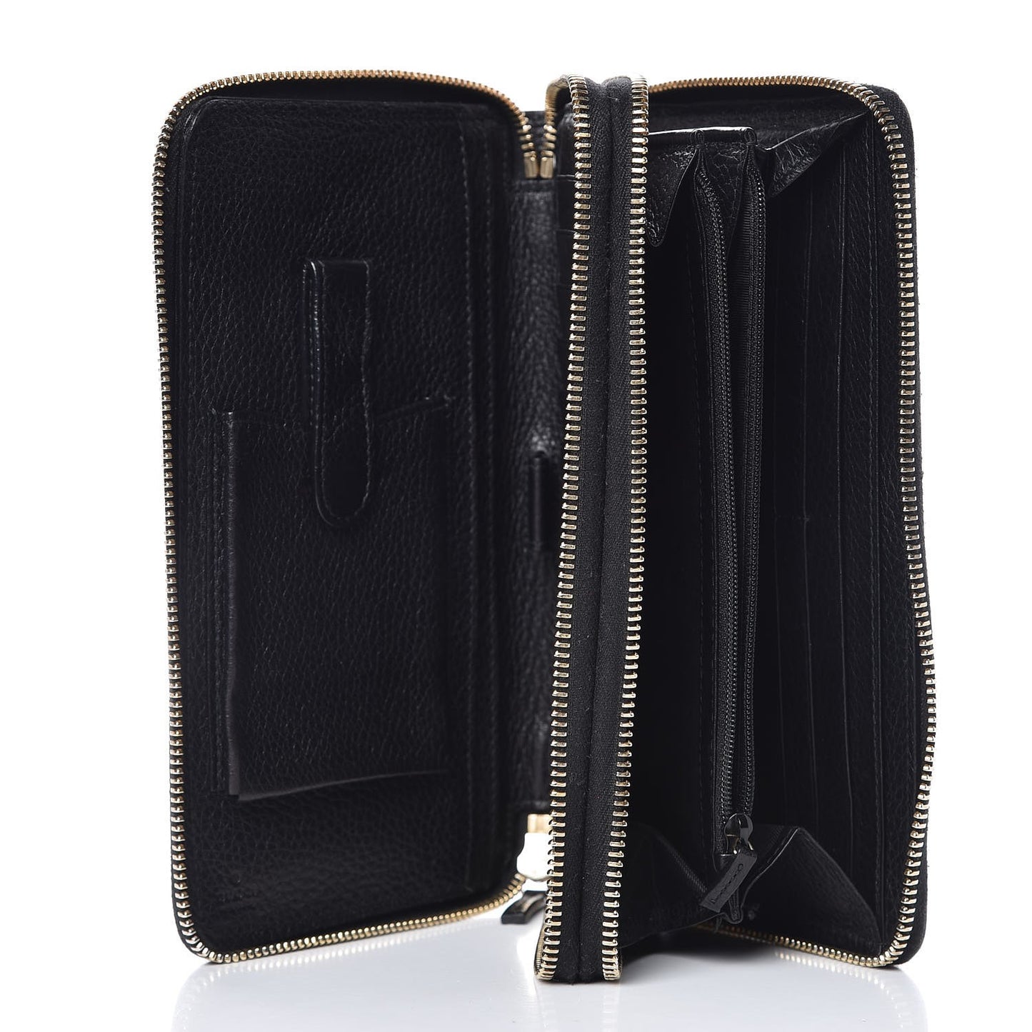 Pebbled Calfskin Soho Travel Document Case Black