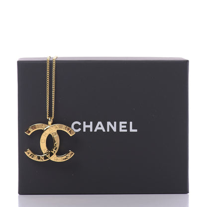 Chanel Metal CC Paris Button Necklace Gold 7 of 7