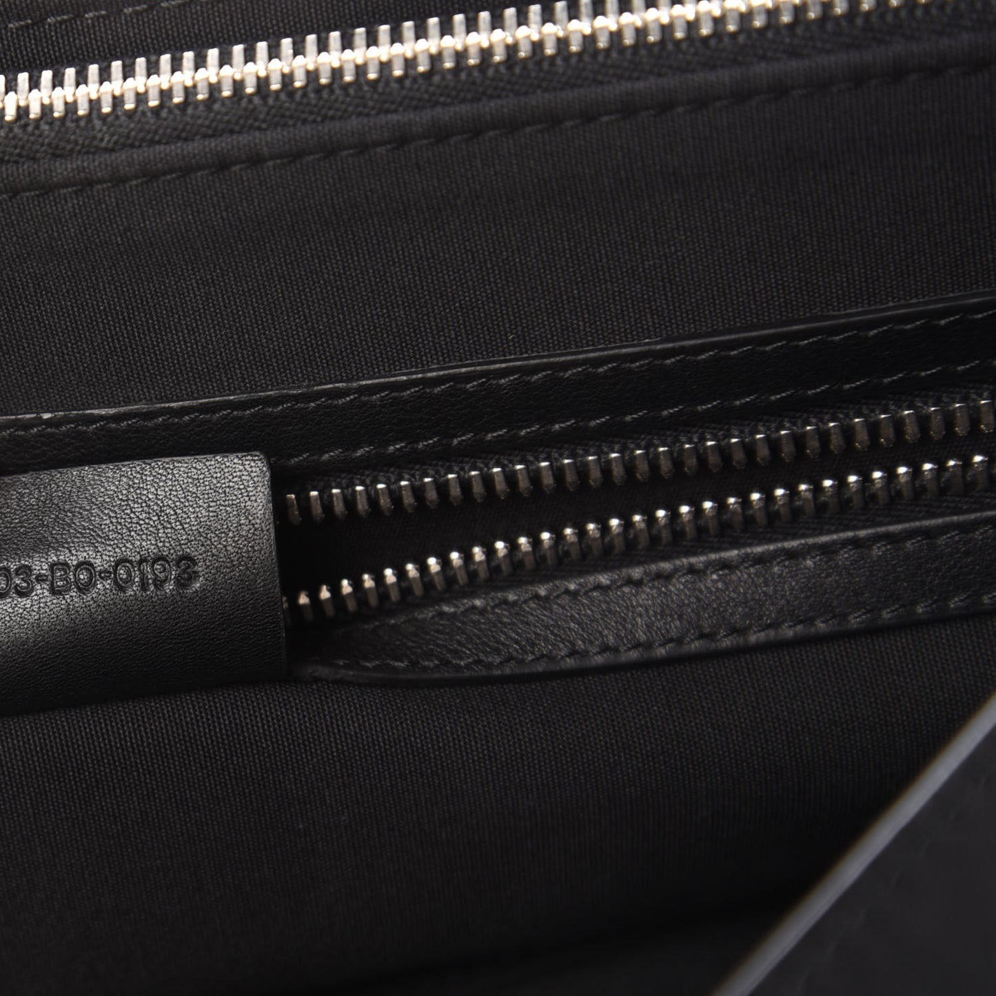 HOMME Calfskin Ribbed Messenger Black