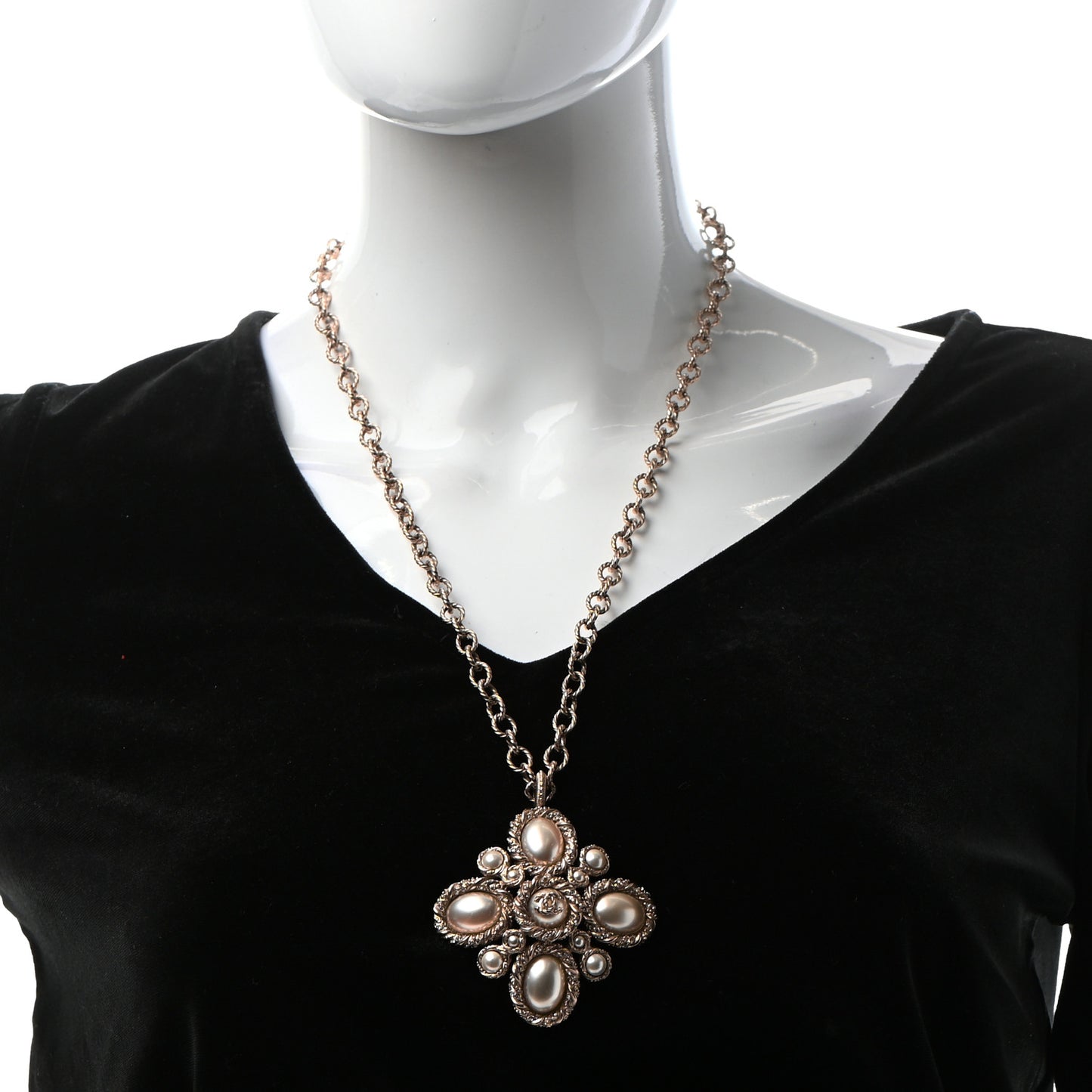 Metal Pearl CC Necklace Gold
