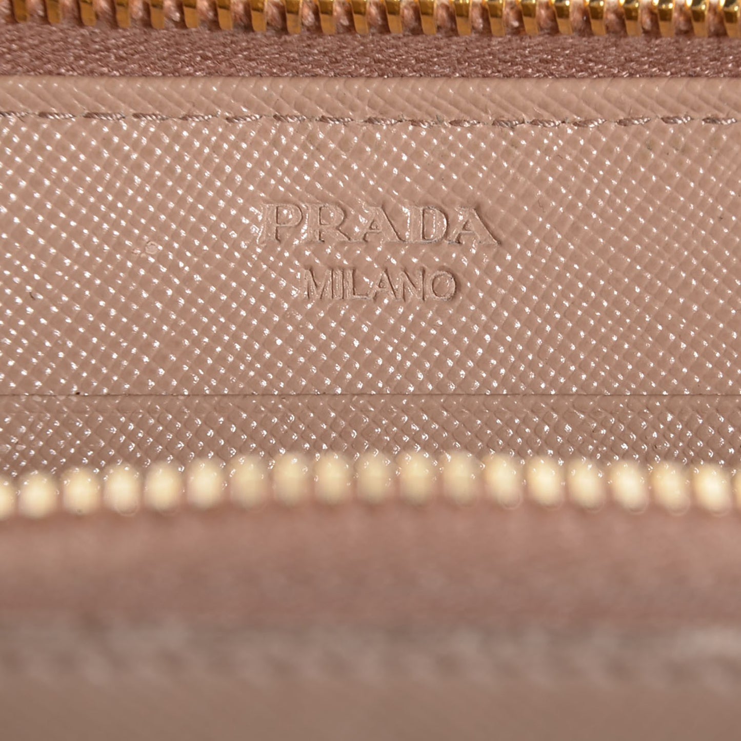 Saffiano Metal Zip Around Wallet Cammeo