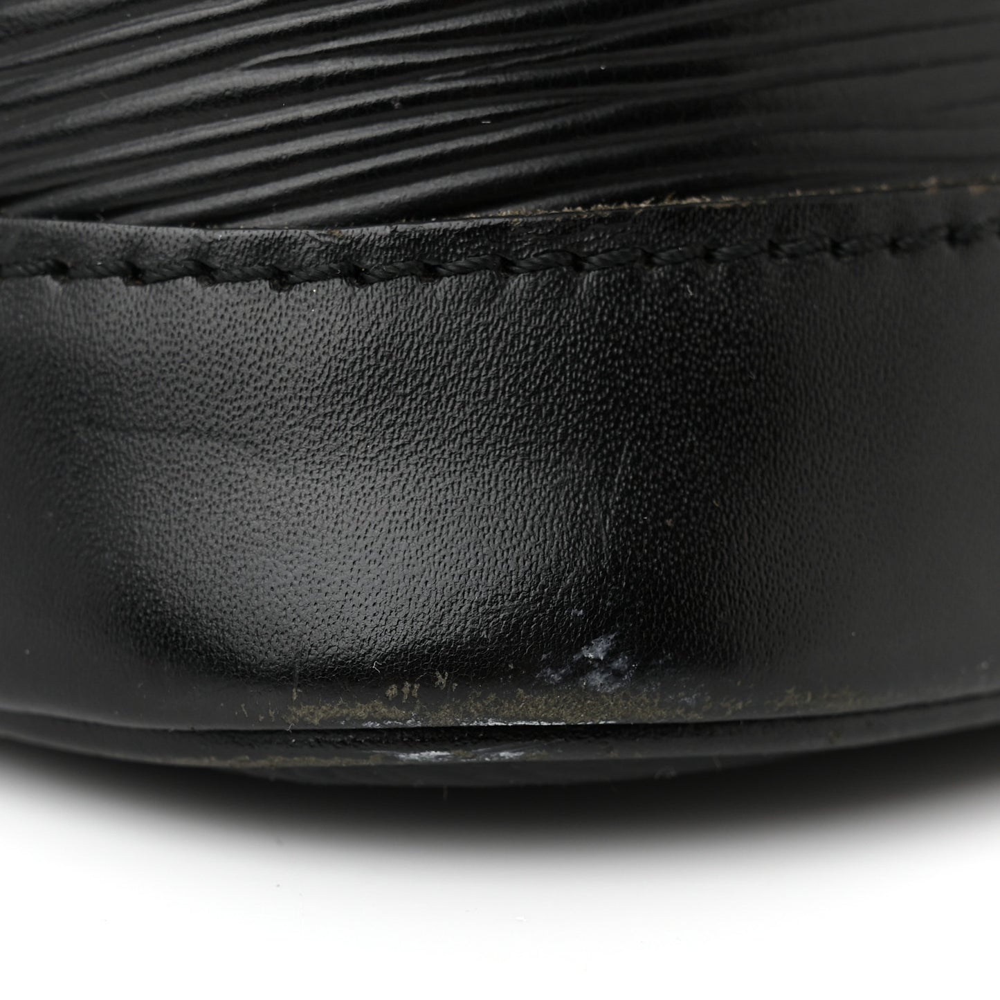 LOUIS VUITTON Epi Alma PM Black