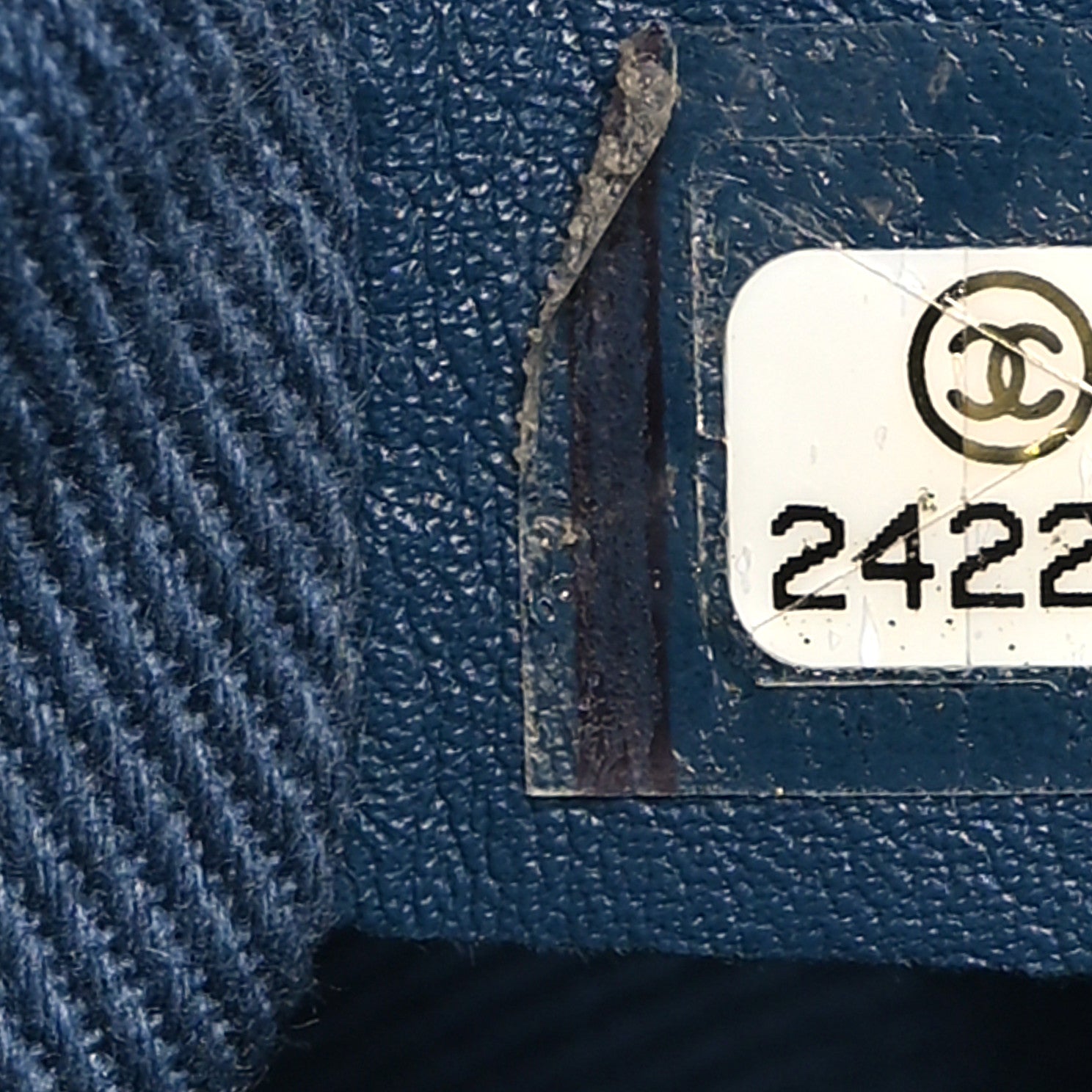Chanel Caviar Quilted Medium Coco Handle Flap Blue 7 of 11