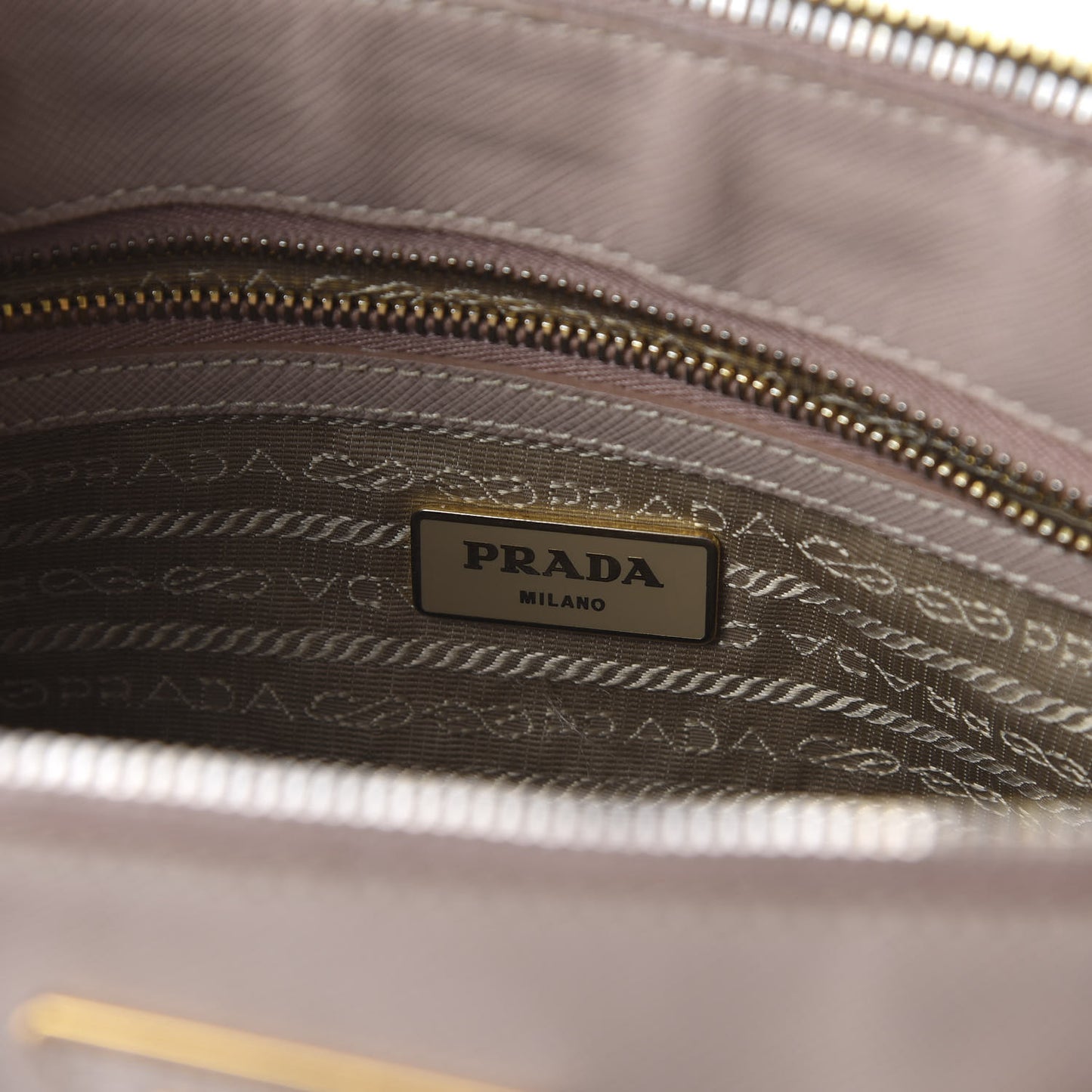 Saffiano Small Galleria Double Zip Tote Cammeo