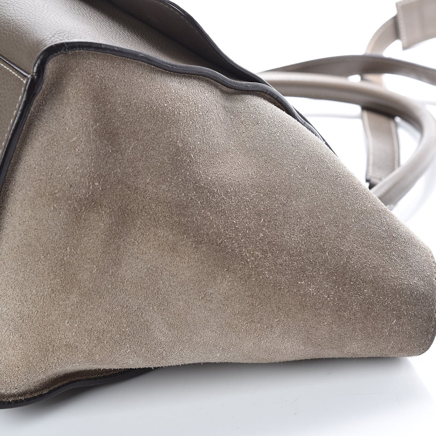 Drummed Calfskin Suede Medium Trapeze Souris