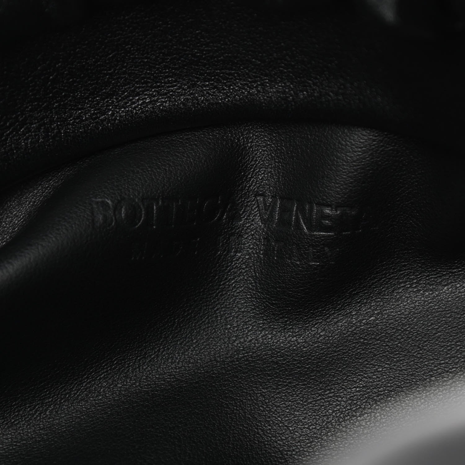 Bottega Veneta Calfskin The Pouch Chain Black 6 of 9
