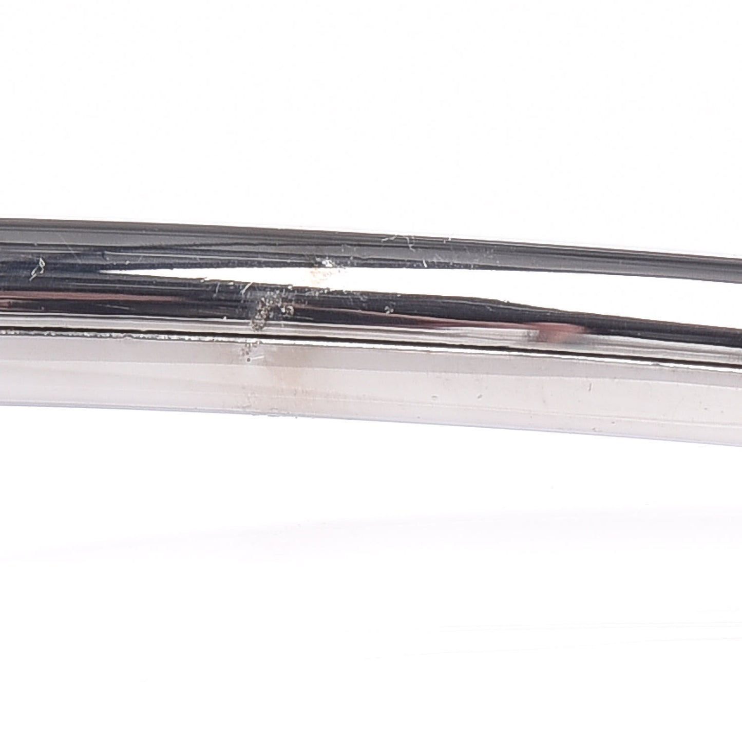 18K White Gold Diamond T Wire Bracelet