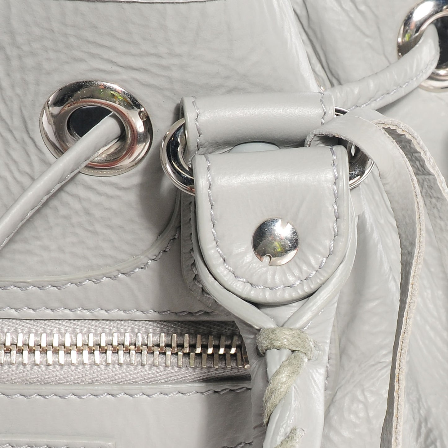 Matte Goatskin Rubber Covered Classic Hardware Mini Pompon Gris Glace