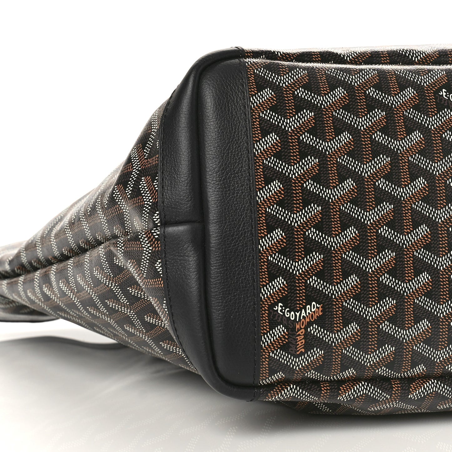 Goyardine Artois MM Black
