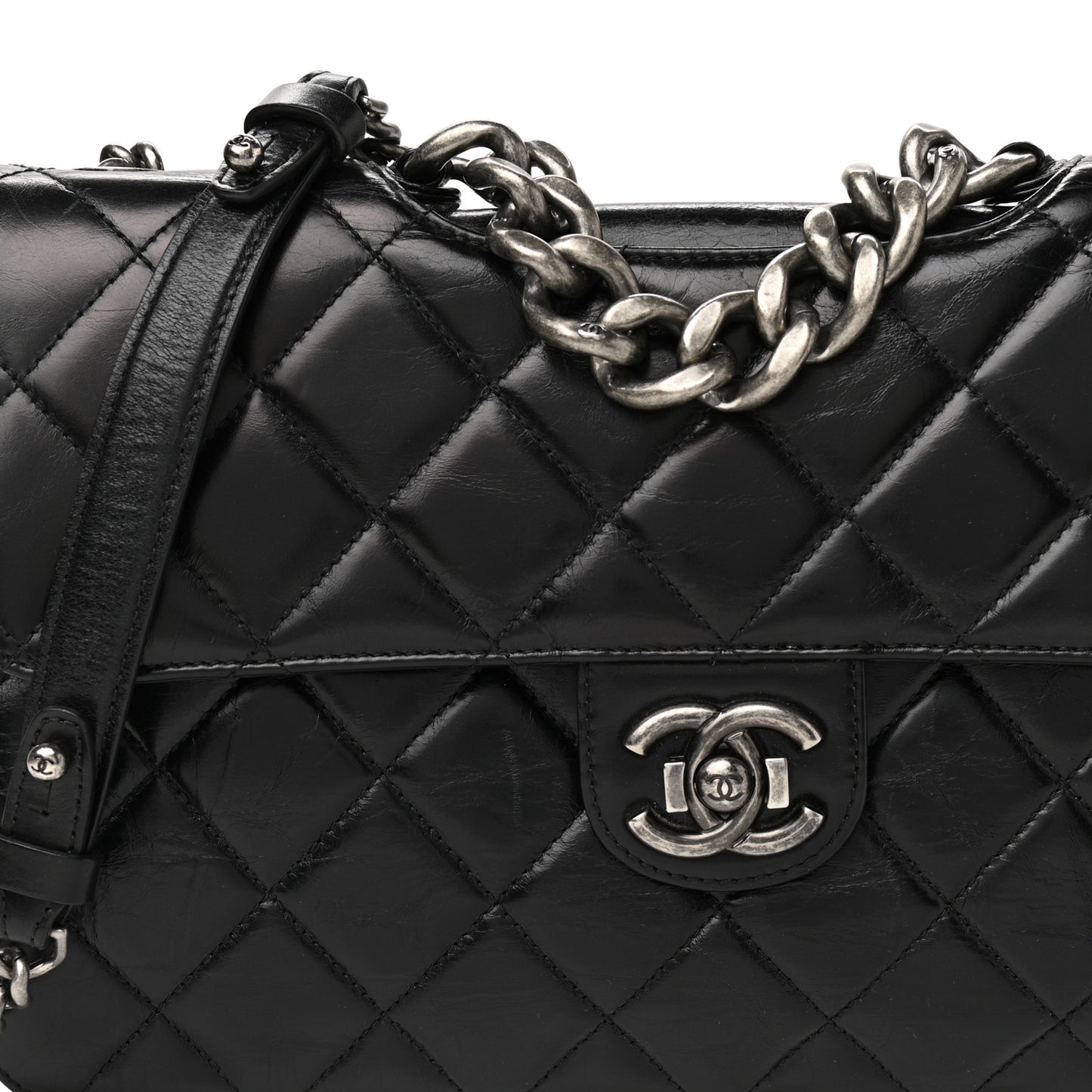 Glazed Calfskin Quilted Large Perfect Edge Flap Black