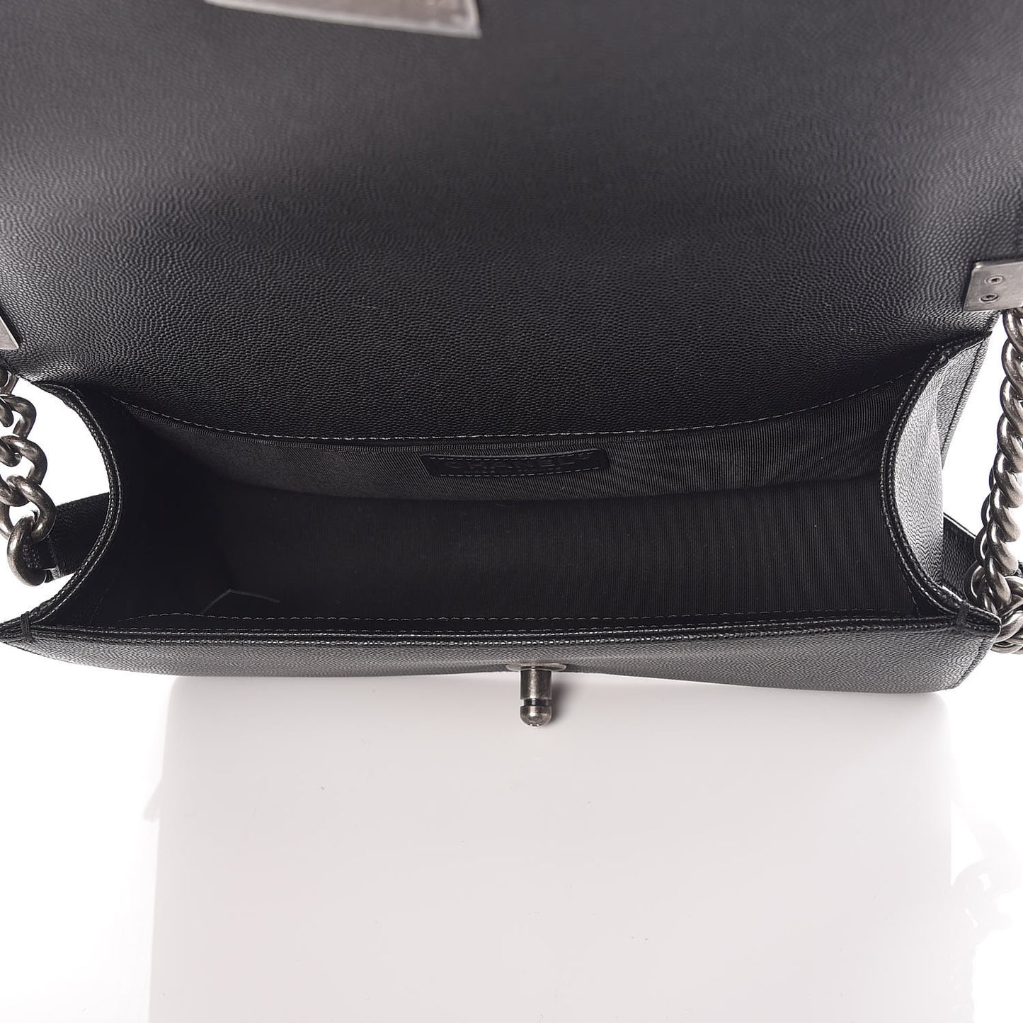 Caviar Quilted Medium Boy Flap Black