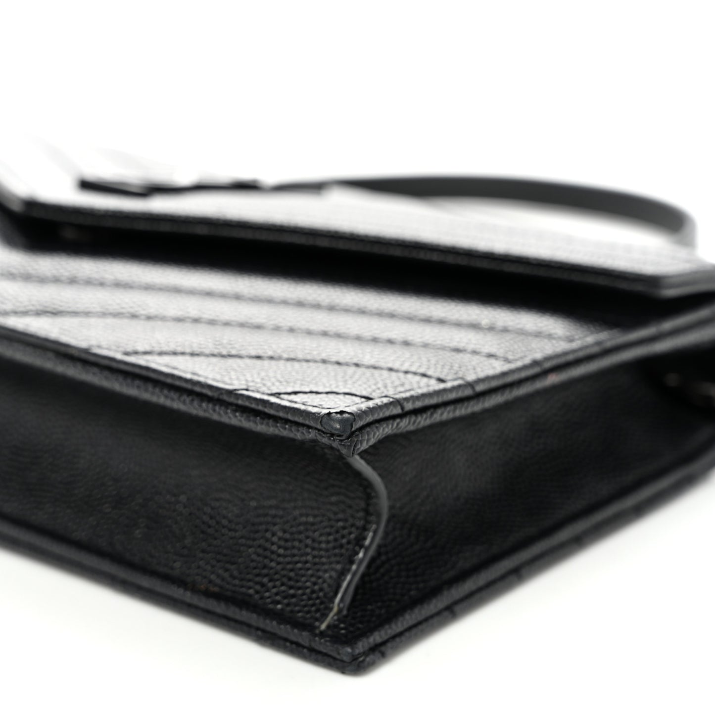 Grain De Poudre Matelasse Chevron Monogram Monochrome Envelope Chain Wallet Black