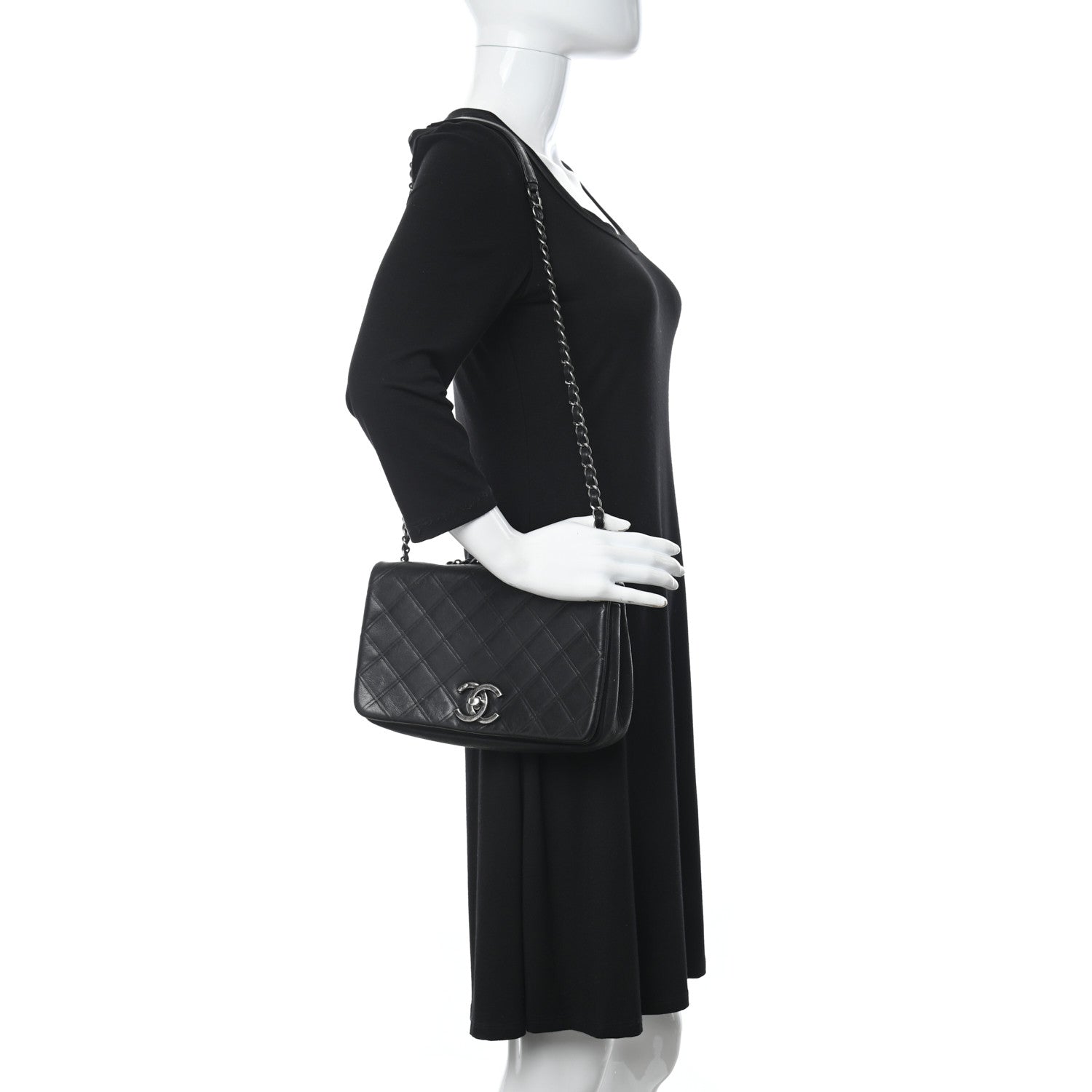 Chanel Calfskin Diamond Embossed New Chic Flap Black 2 of 11