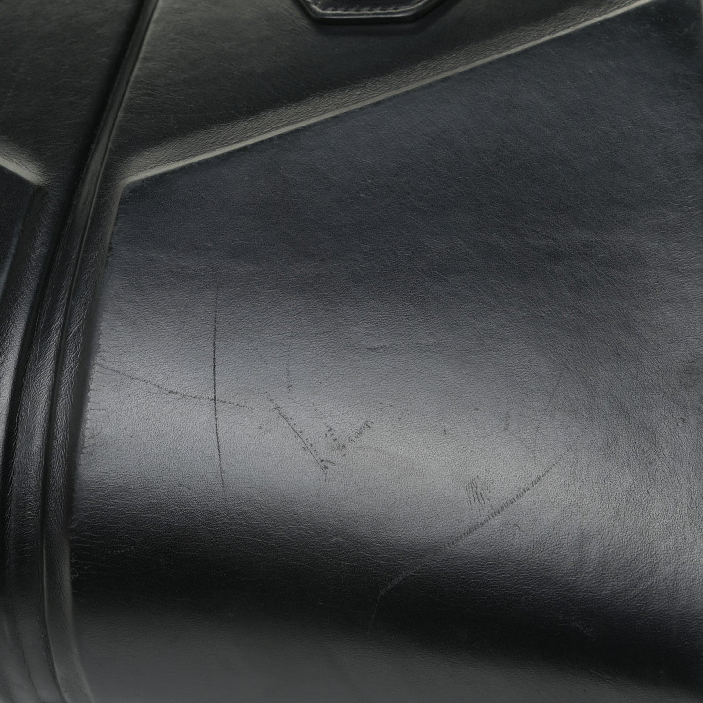Calfskin 3D Medium Antigona Black