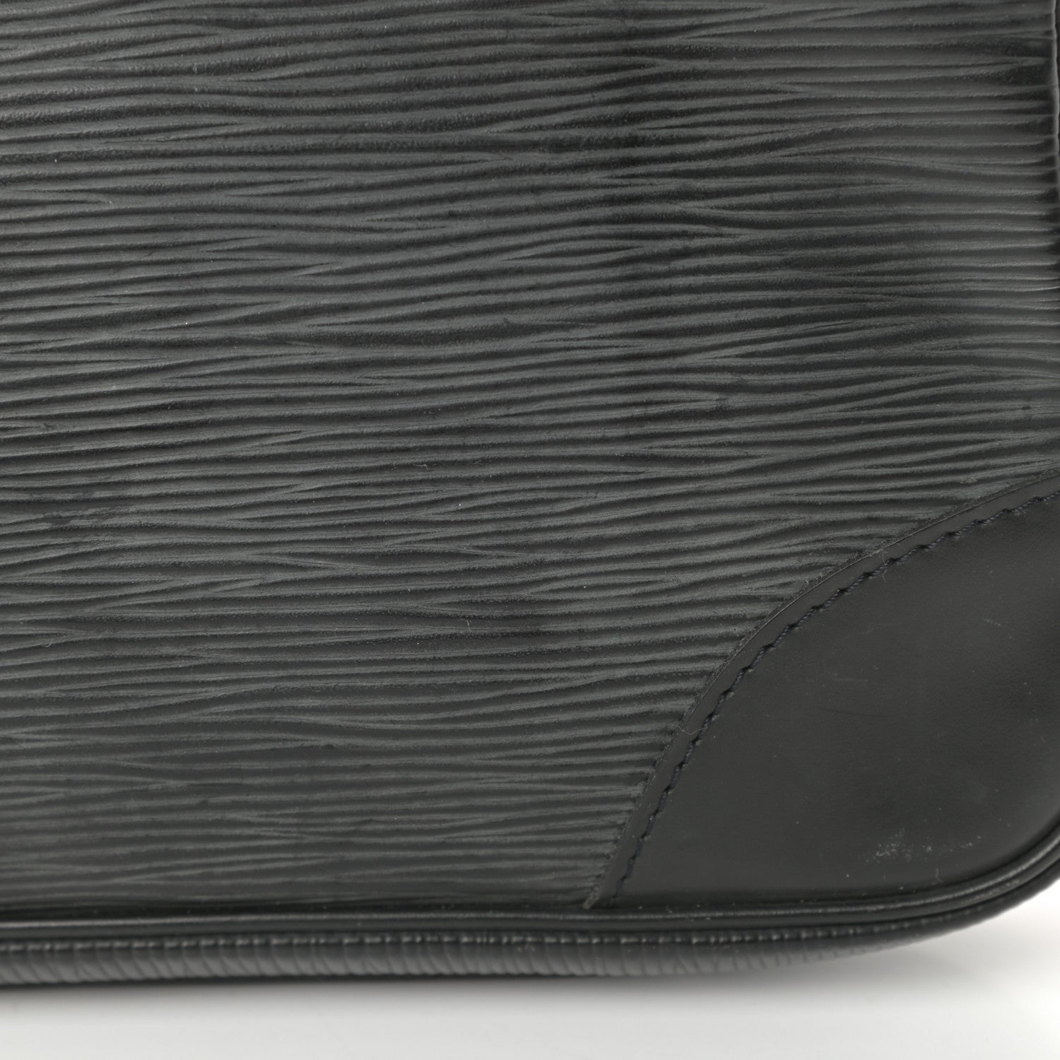 Louis Vuitton Epi Segur Pochette Black 14 of 16
