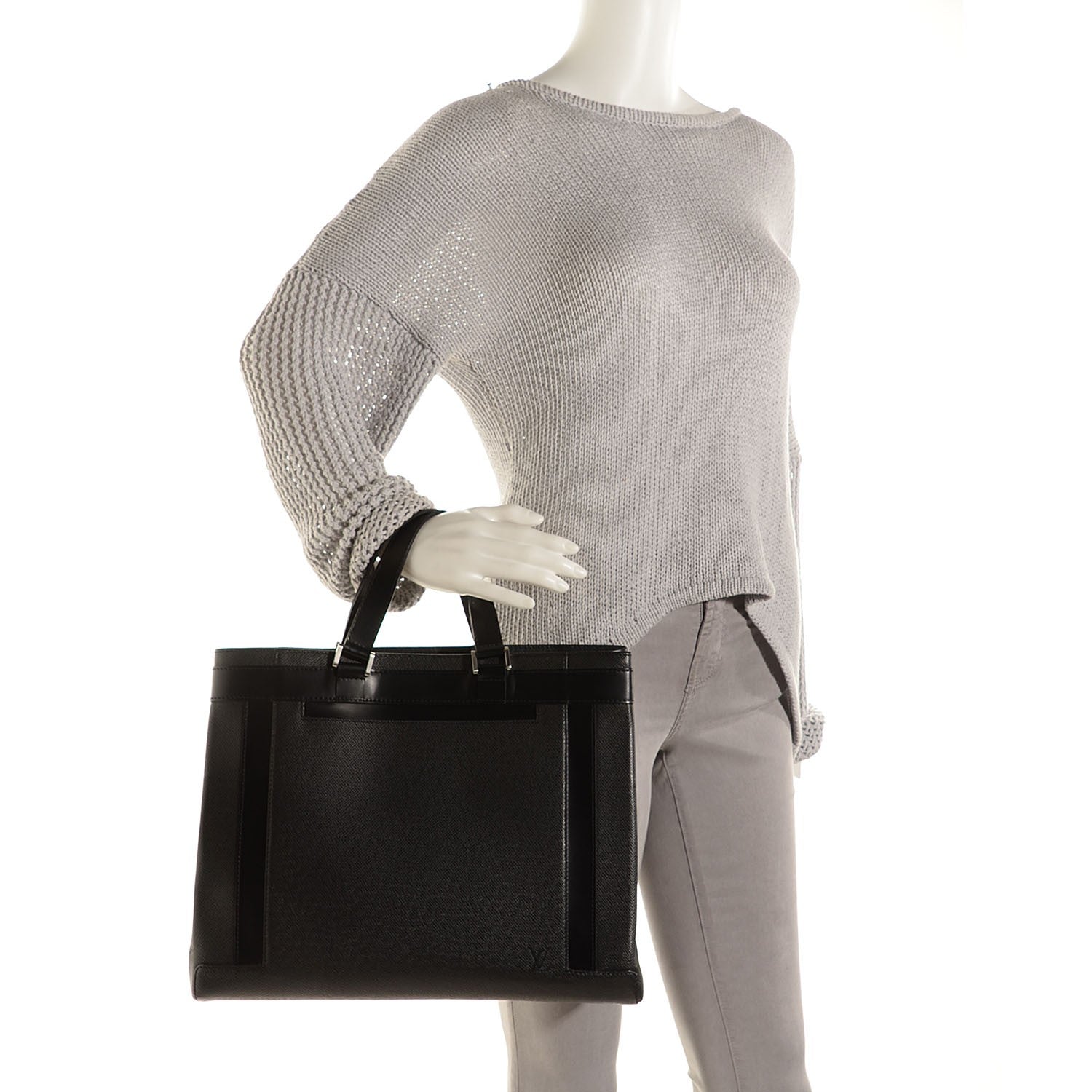 Louis Vuitton Taiga Kasbek PM Black 2 of 7