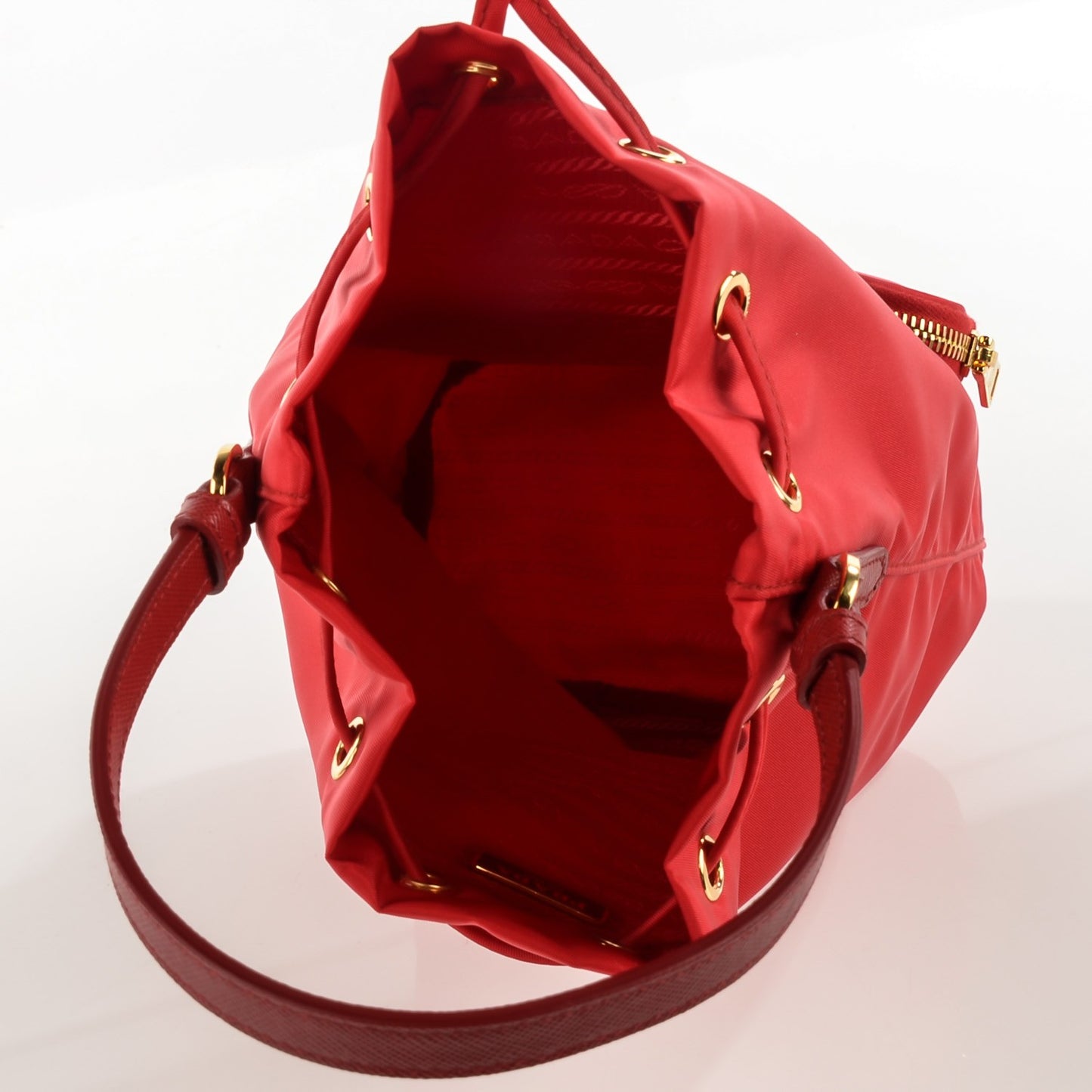 Saffiano Tessuto Nylon Mini Bucket Crossbody Bag Rosso