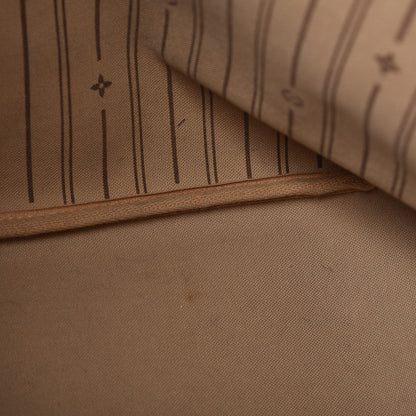 Louis Vuitton Monogram Neverfull MM 11 of 15