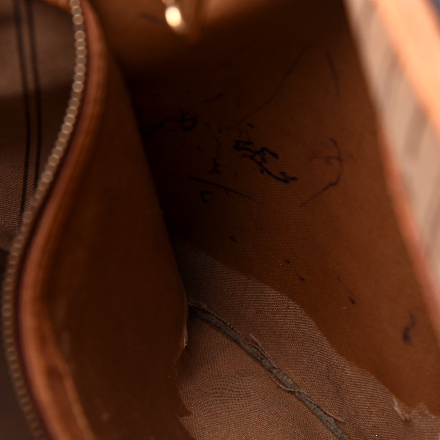 Louis Vuitton Monogram Neverfull GM 9 of 36