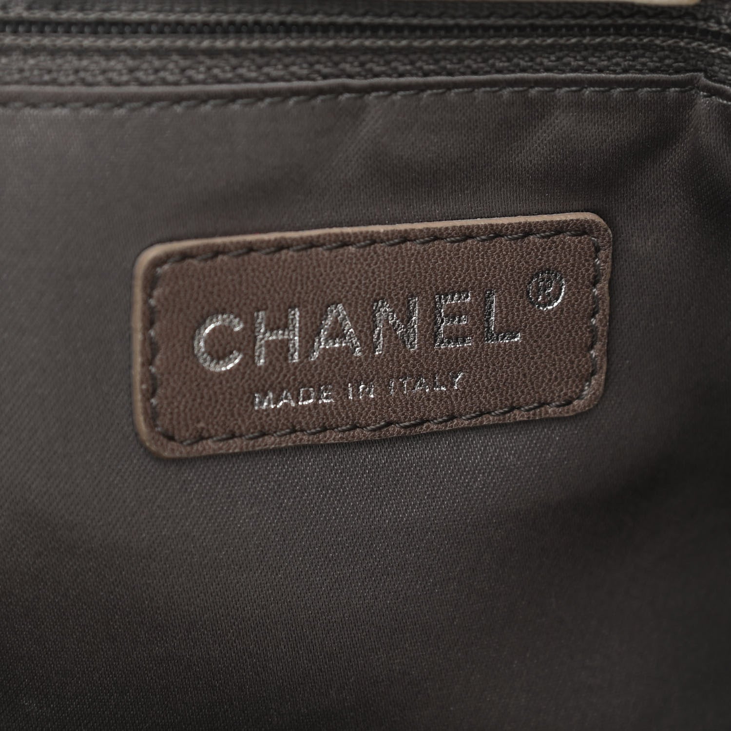 Chanel Lambskin Pearl Obsession Tote White 5 of 16