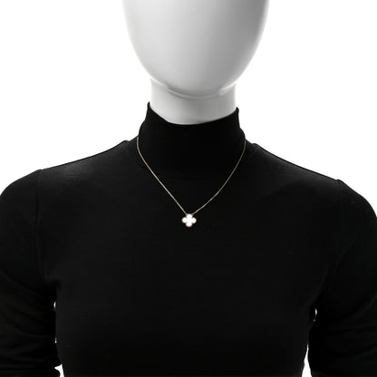 Van Cleef & Arpels 18K Yellow Gold Mother of Pearl Vintage Alhambra Pendant Necklace 2 of 7