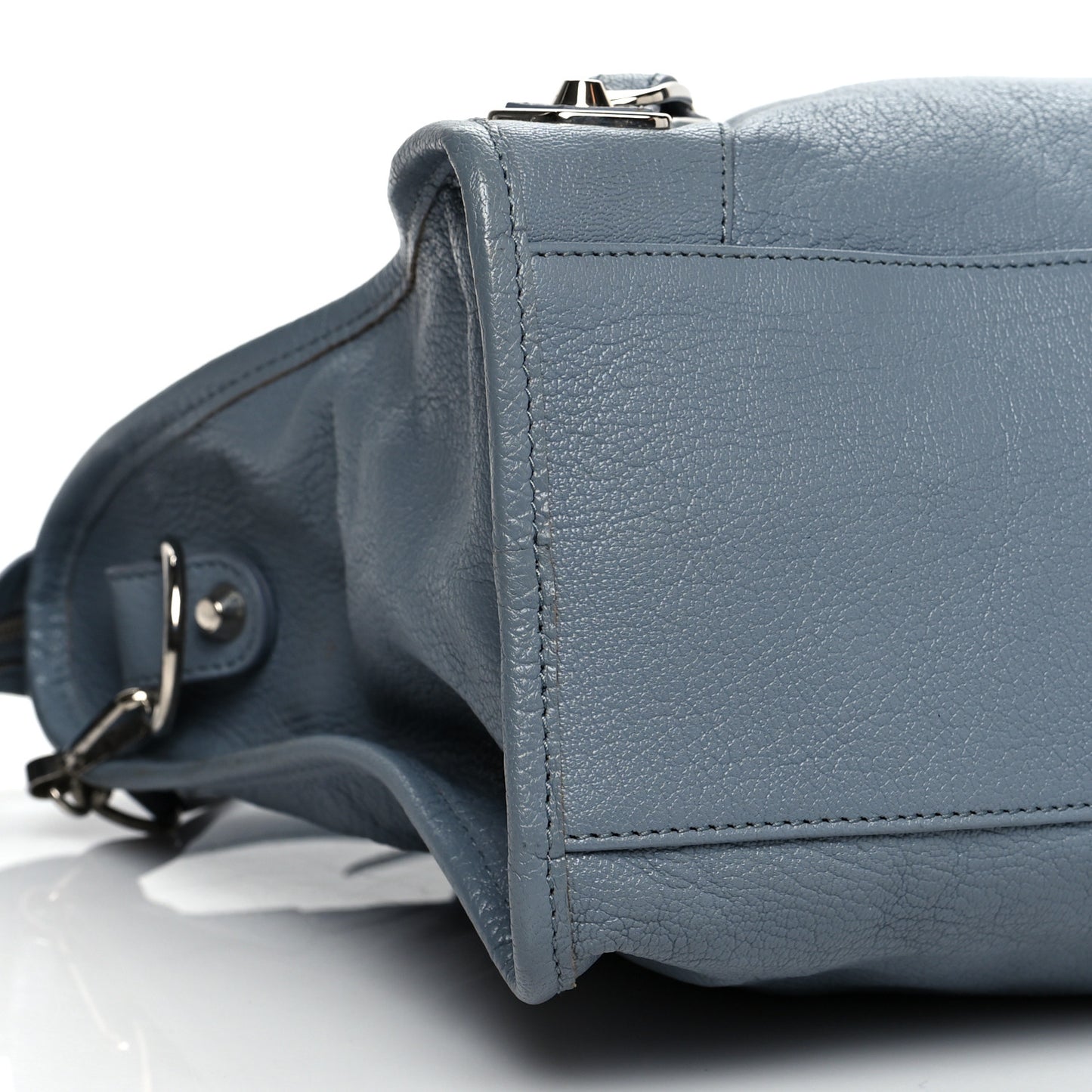 Chevre Silver Metallic Edge Hardware City Bleu Acier