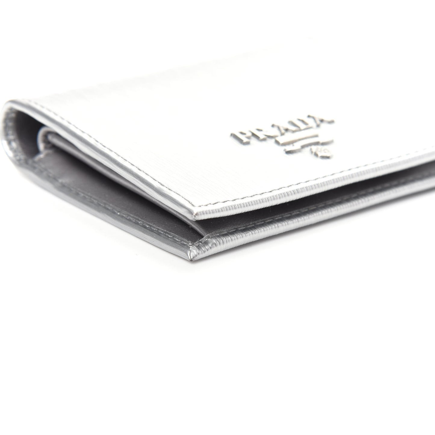Metallic Vitello Move Bi-Fold Wallet Cromo