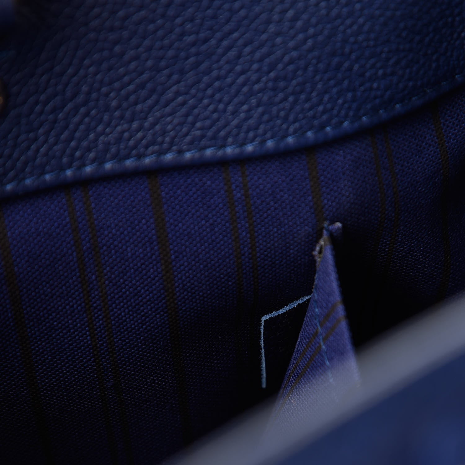 Louis Vuitton Empreinte Montaigne GM Iris 9 of 11