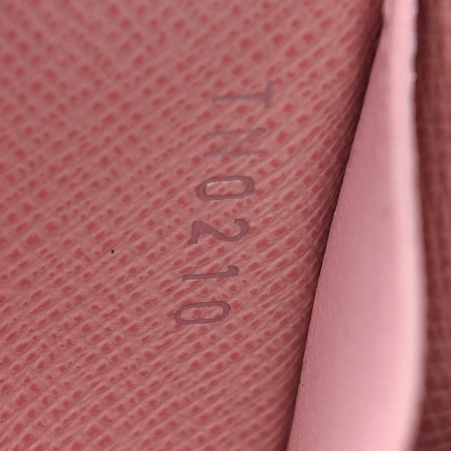 Louis Vuitton Epi Twist Multicartes Rose Ballerine 6 of 7