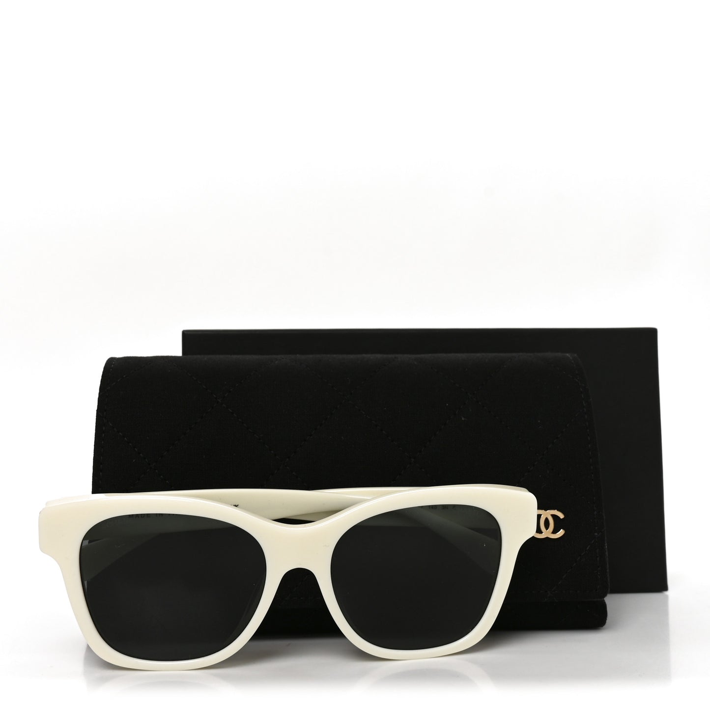 Acetate Polarized Pearl CC Square Sunglasses 5482-H-A White