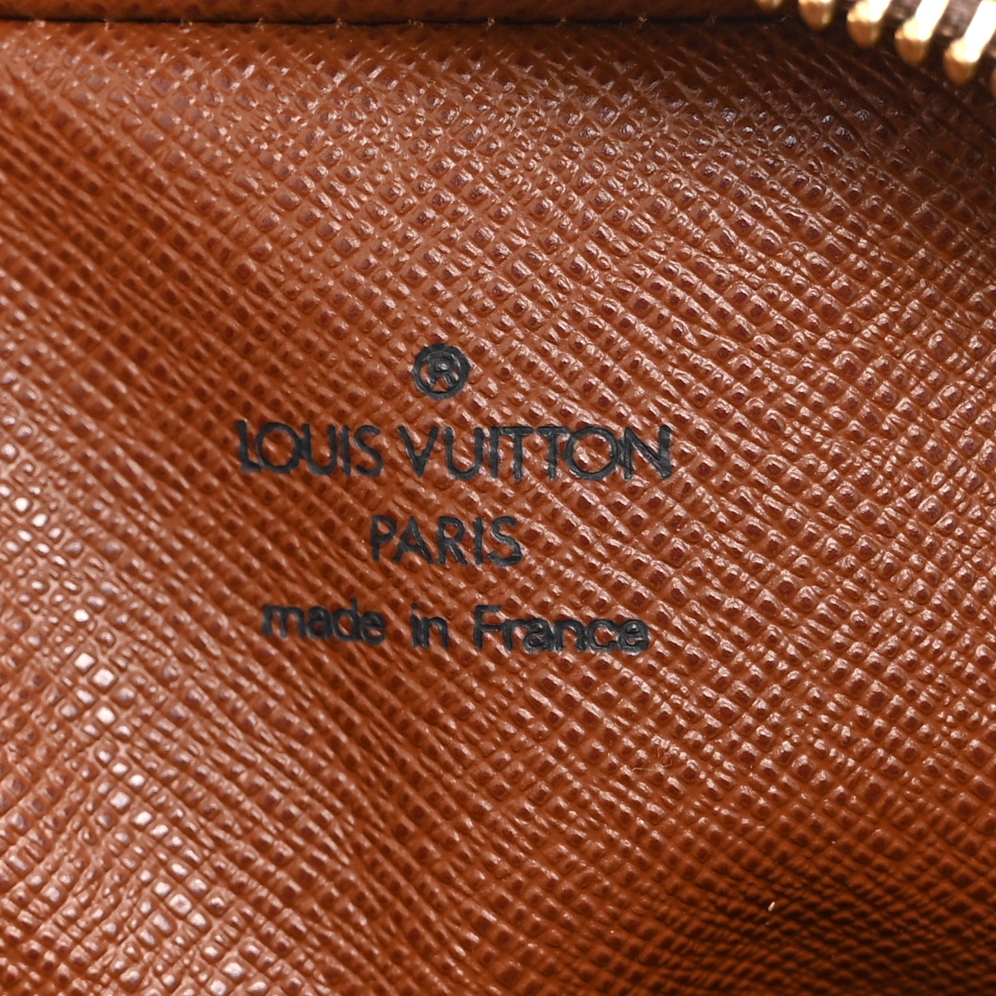 Monogram Amazone