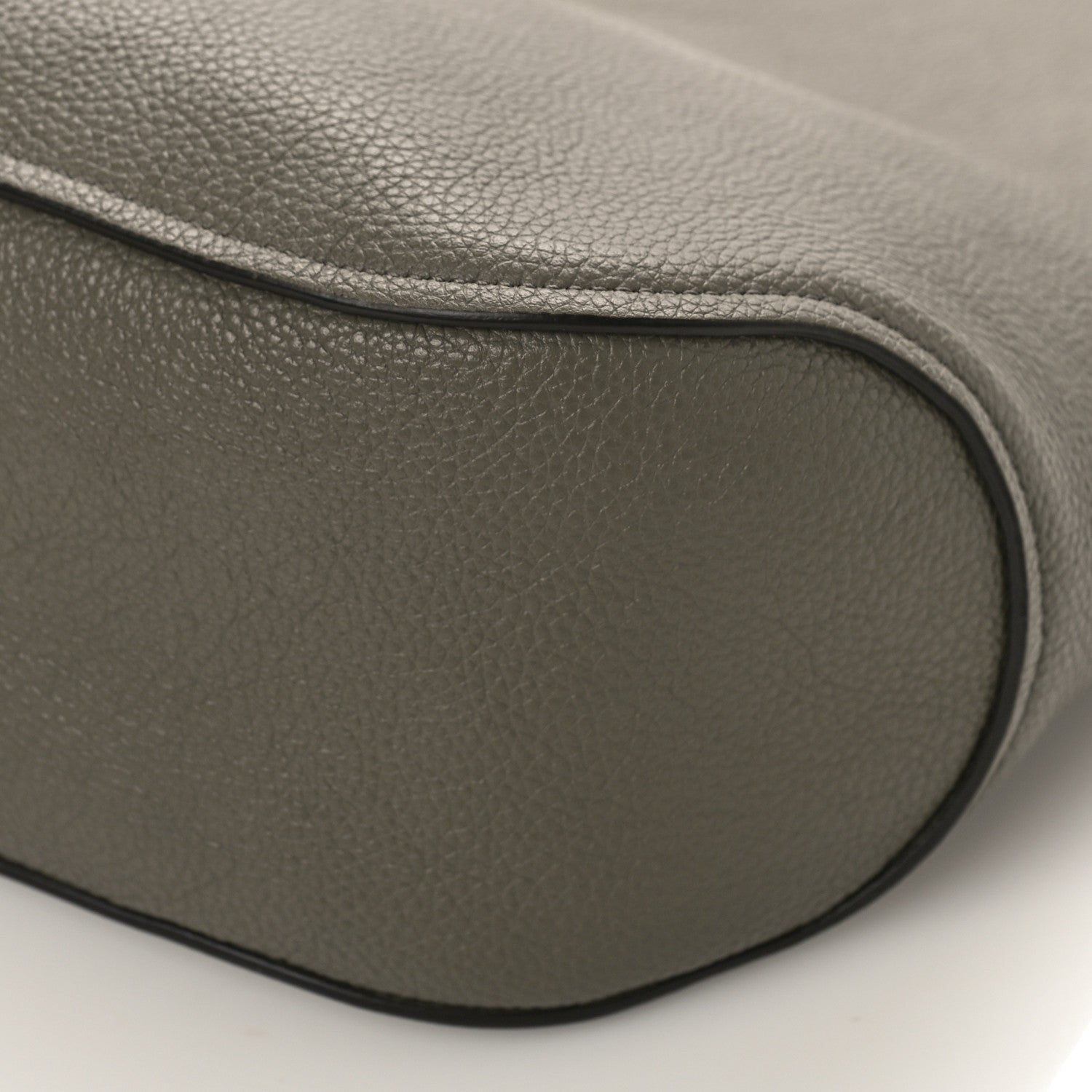 Salvatore Ferragamo Calfskin Margot Hobo Verde 9 of 9