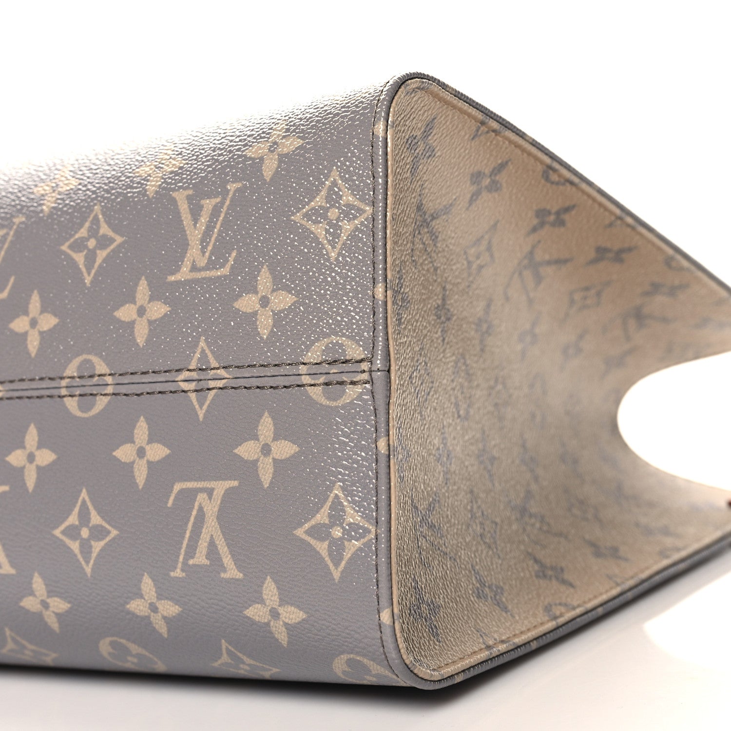Louis Vuitton Monogram Onthego MM Trianon Gray 9 of 9