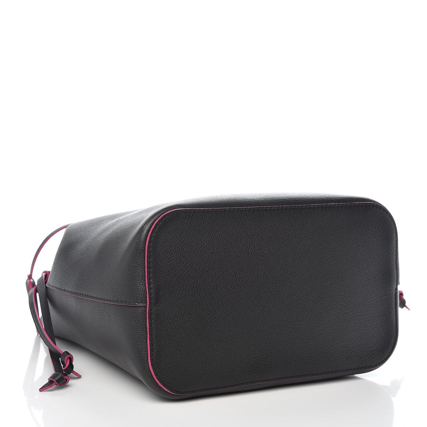 Calfskin Lockme Bucket Black