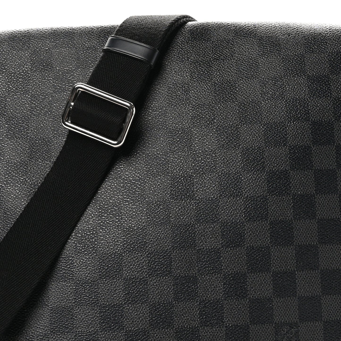 Damier Graphite District MM