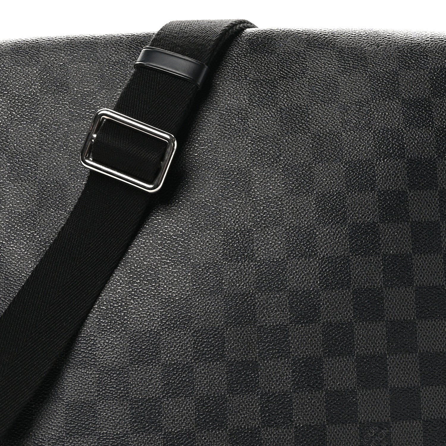 Louis Vuitton Damier Graphite District MM 7 of 9