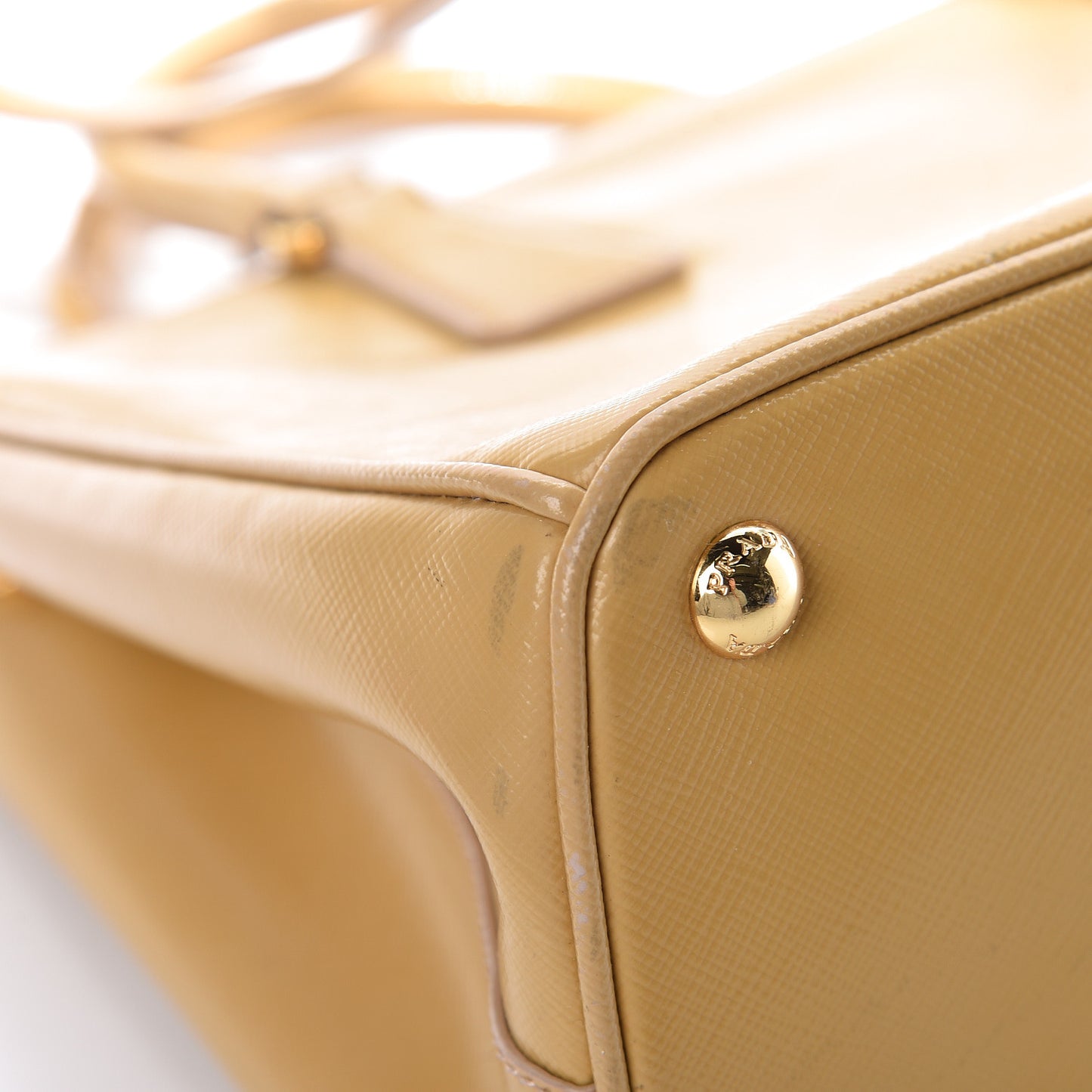 Saffiano Vernice Small Galleria Double Zip Ginestra
