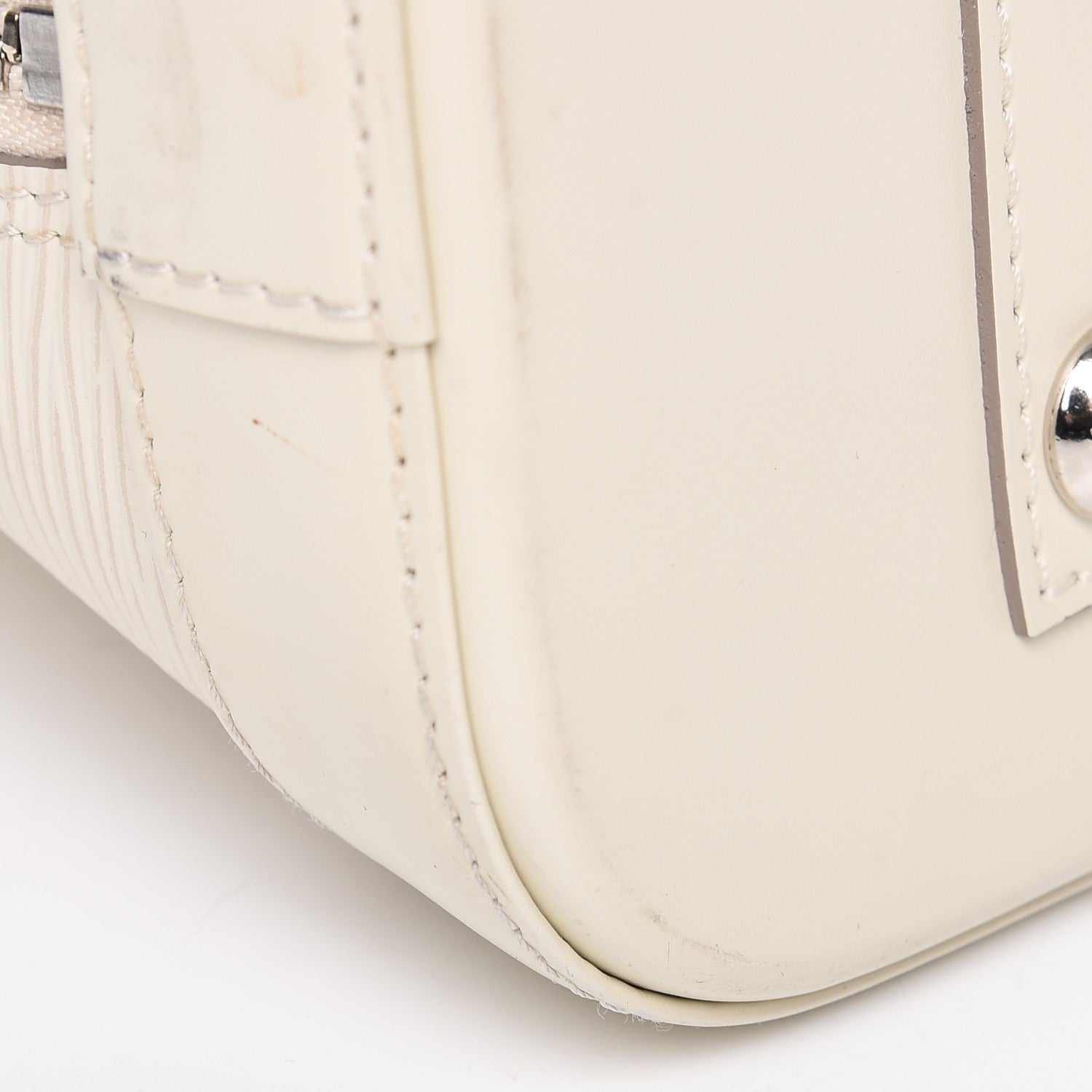 Louis Vuitton Epi Alma PM Ivory 13 of 17