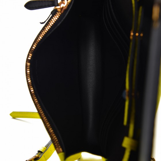 Signature Grain Small Burleigh Crossbody Bag Neon Yellow