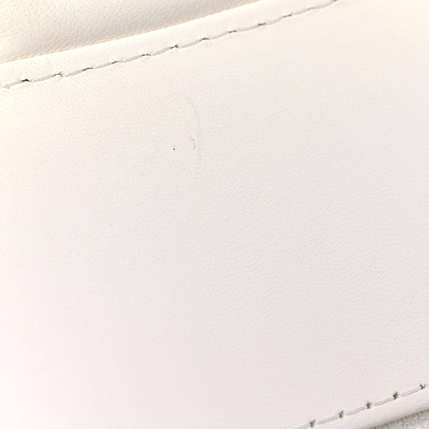 Chanel Lambskin Metallic Calfskin Crocodile Embossed 2.55 Cocodile Reissue 225 Flap White Gold 12 of 12